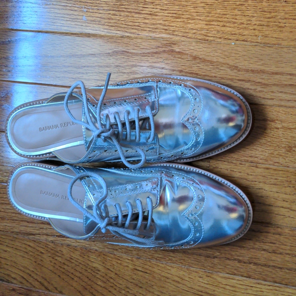 Banana Republic Silver Oxford Slide on Mules